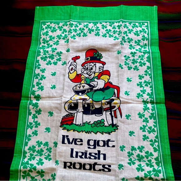 VTG 100% Linen Wall Tapestry, home goods hanging. Made in Ireland. 31” x 19” - Picture 1 of 12